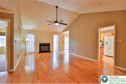 1211 Briarwood Lane, Forks Twp, PA 18040 - Photo 7