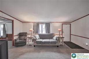 17 Canterbury Ct, Forks Twp, PA 18040 - Photo 9