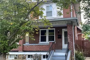 1052 Seneca St, Fountain Hill Boro, PA 18015 - Photo 1