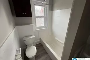 1052 Seneca St, Fountain Hill Boro, PA 18015 - Photo 7