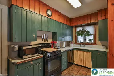 225 S 3rd Street, Bangor, PA 18013 - Photo 13