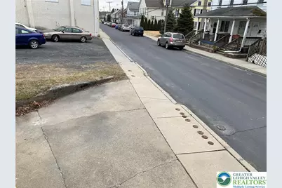 210 W Main Street, Pen Argyl, PA 18072 - Photo 11