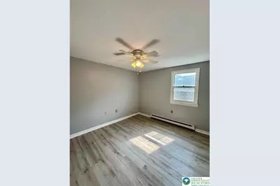 210 W Main Street, Pen Argyl, PA 18072 - Photo 19