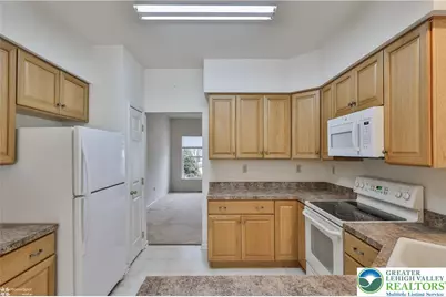 1384 Hennaberry Lane, Forks Twp, PA 18040 - Photo 15