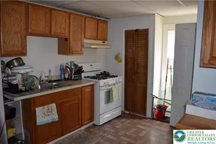 320 S 11th St, Easton, PA 18042 - Photo 9