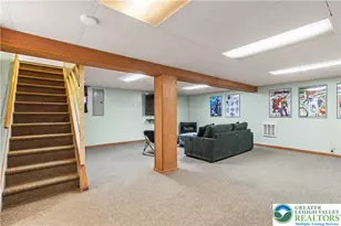 1322 Valley Rd, Bethlehem City, PA 18018 - Photo 17