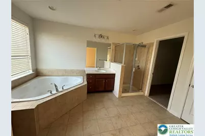 1805 Hemming Way, South Whitehall Twp, PA 18069 - Photo 7