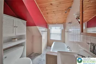 1138 Loxley Ln, Salisbury Township, PA 18103 - Photo 17