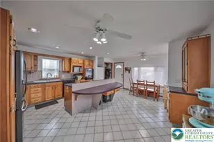 1138 Loxley Ln, Salisbury Township, PA 18103 - Photo 7