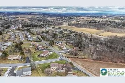 3904 Shirley Drive, North Whitehall Twp, PA 18078 - Photo 7