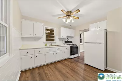 4315 Embur Terrace, Easton, PA 18045 - Photo 9