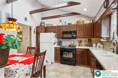 3829 Washington Street, North Whitehall Twp, PA 18078 - Photo 15