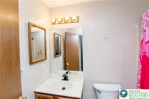 1661 Ilona Dr, Hellertown Boro, PA 18055 - Photo 33