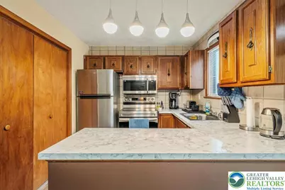 7646 Rainbow Drive, Tobyhanna, PA 18466 - Photo 9