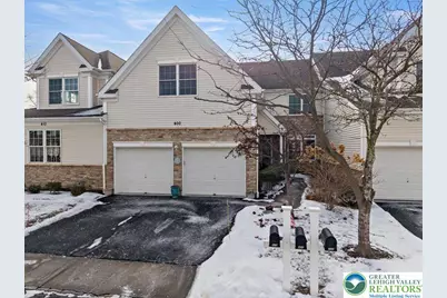 400 Inverness Circle, Easton, PA 18042 - Photo 1