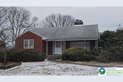 325 E Walnut Street, Hellertown Boro, PA 18055 - Photo 1