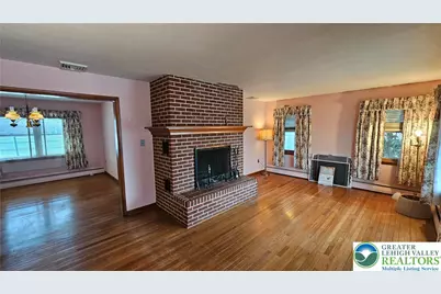 325 E Walnut Street, Hellertown Boro, PA 18055 - Photo 7