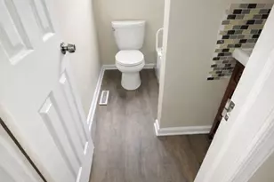 2318 Sunbird Ct, Pocono Twp, PA 18332 - Photo 29