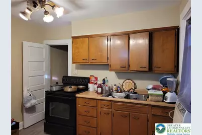 210 S 17th. Street, Allentown, PA 18104 - Photo 5