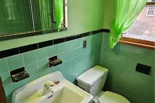 325 E Walnut St, Hellertown Boro, PA 18055 - Photo 45