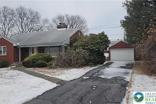 325 E Walnut St, Hellertown Boro, PA 18055 - Photo 5