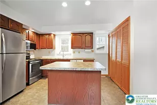 337 W Main St, Bath Boro, PA 18014 - Photo 9