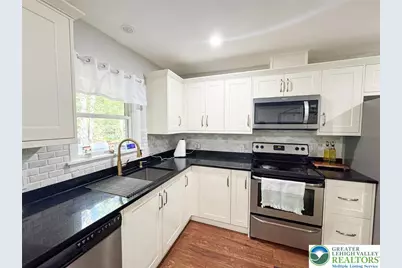 206 Snow Bird Circle, Butler Twp, PA 18222 - Photo 7