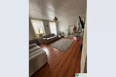 406 N 2nd Street, Allentown, PA 18102 - Photo 5