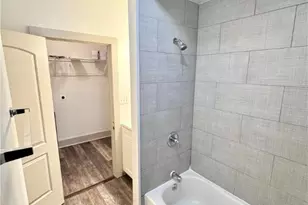 1319 Northampton St, Easton, PA 18042 - Photo 11