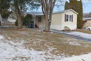 93 Nashua St, Lehigh Township, PA 18088 - Photo 3