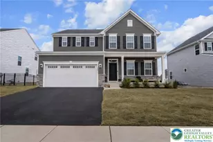 820 Hendon Ln, North Catasauqua Bor, PA 18032 - Photo 3