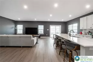 820 Hendon Ln, North Catasauqua Bor, PA 18032 - Photo 17