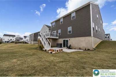 820 Hendon Lane, North Catasauqua Bor, PA 18032 - Photo 5