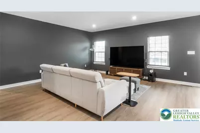 820 Hendon Lane, North Catasauqua Bor, PA 18032 - Photo 21