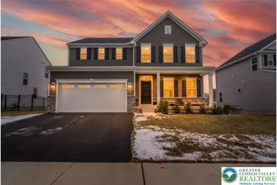 820 Hendon Lane, North Catasauqua Bor, PA 18032 - Photo 3