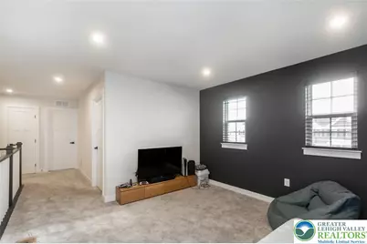 820 Hendon Lane, North Catasauqua Bor, PA 18032 - Photo 33