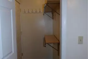 1076 Fullerton Ave, Allentown, PA 18102 - Photo 13