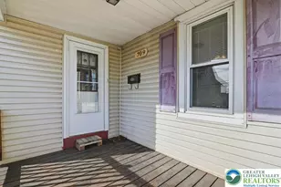 709 William St, Pen Argyl Boro, PA 18072 - Photo 5