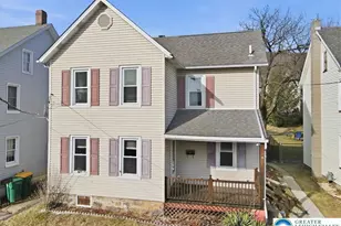 709 William St, Pen Argyl Boro, PA 18072 - Photo 1