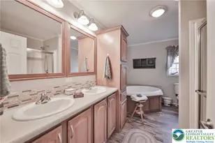 1242 Blue Mountain Cir, Ross Twp, PA 18353 - Photo 29