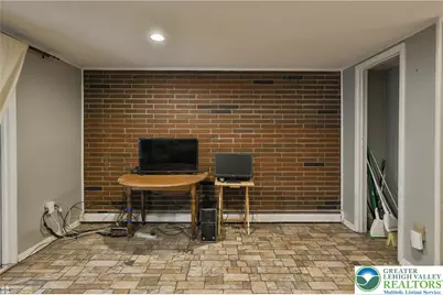 209 N Fairview Street, Nazareth Boro, PA 18064 - Photo 13