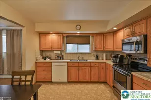 209 N Fairview St, Nazareth Boro, PA 18064 - Photo 31