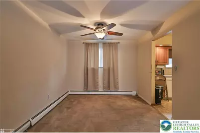 209 N Fairview Street, Nazareth Boro, PA 18064 - Photo 25