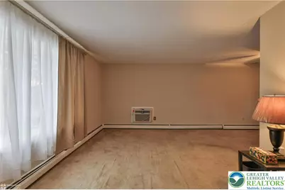 209 N Fairview Street, Nazareth Boro, PA 18064 - Photo 17