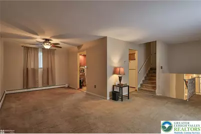 209 N Fairview Street, Nazareth Boro, PA 18064 - Photo 21