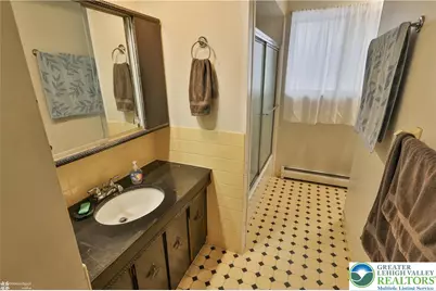 209 N Fairview Street, Nazareth Boro, PA 18064 - Photo 35