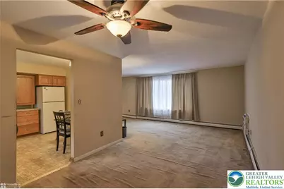 209 N Fairview Street, Nazareth Boro, PA 18064 - Photo 27