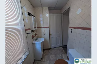 647 N New Street #4, Bethlehem City, PA 18018 - Photo 3