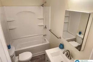 1040 Spring Garden St, Allentown City, PA 18102 - Photo 5