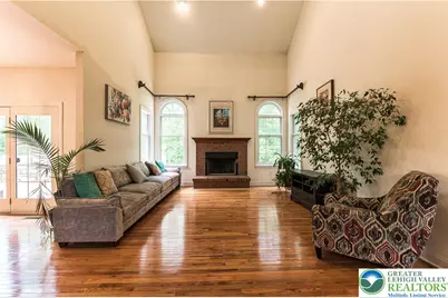 255 Rising Meadow Way, Middle Smithfield, PA 18302 - Photo 3